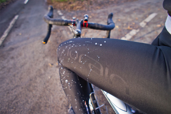 SPORTFUL’S NO RAIN FABRIC OFFERS WATER REPELLENCY, WITHOUT COMPRIMISING WARMTH, FIT OR PERFORMANCE. ALL WEATHER RIDNG SUNSHINE OR RAIN.