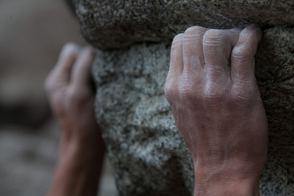 BOULDERING