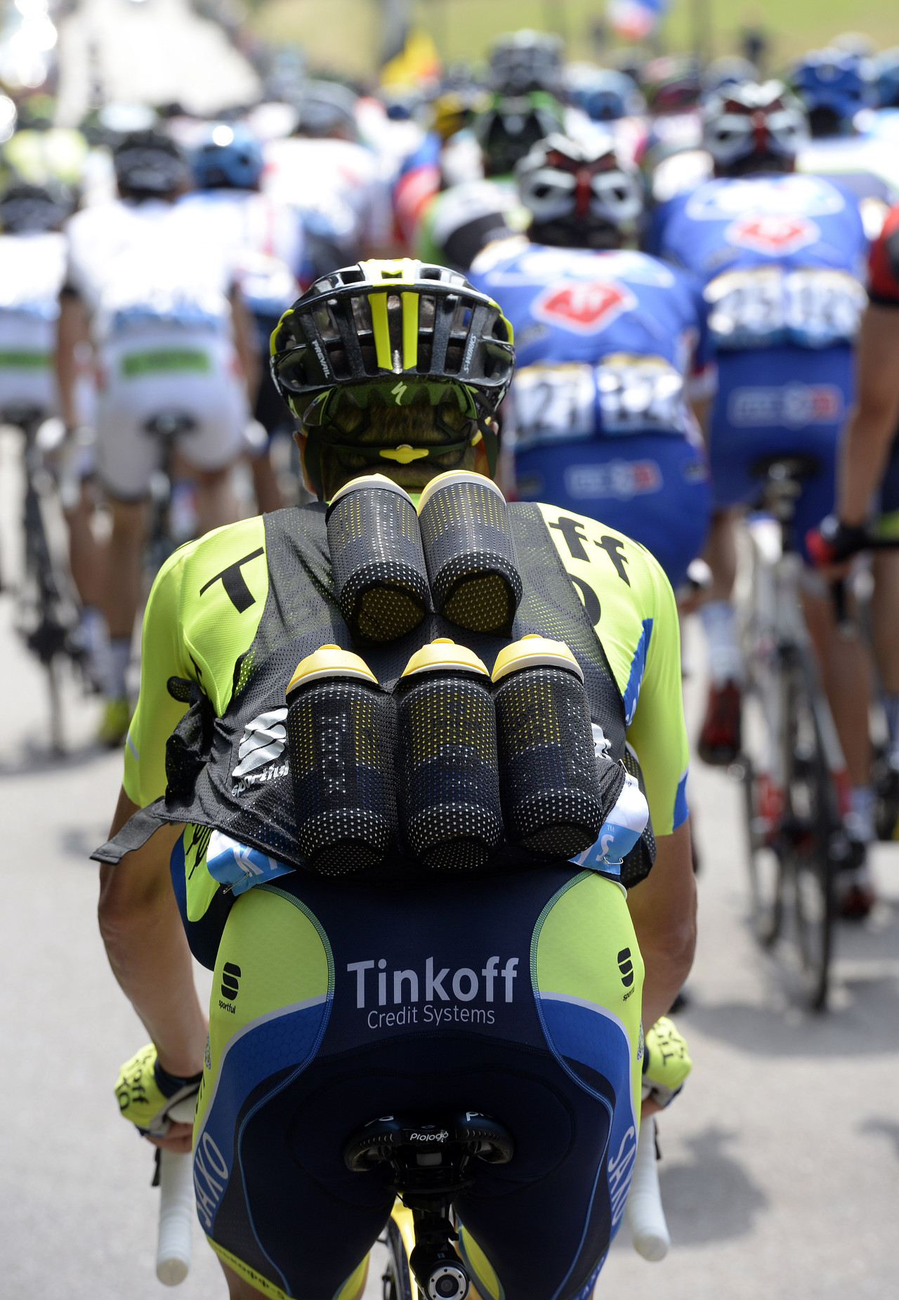 The 'Bottle Vest' Tour de France 2014