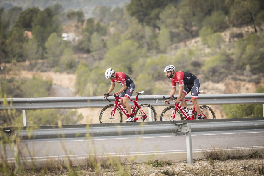 HOT大人気Sportful Trek Segafredo BodyFit Pro Classic Bib Shorts - Black/White/Red　ビブショーツ　S Sサイズ